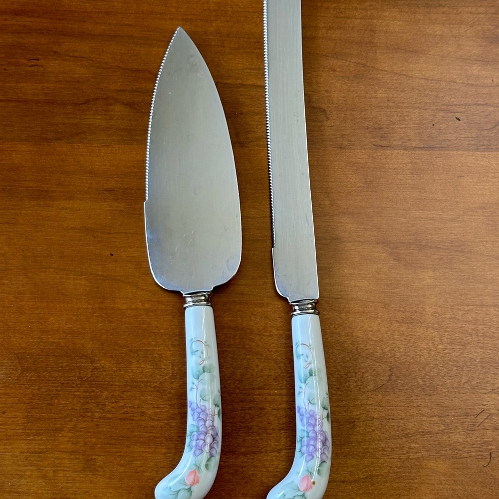 Vintage CAKE KNIFE SERVER SET Grape Vine Handle Sheffield England